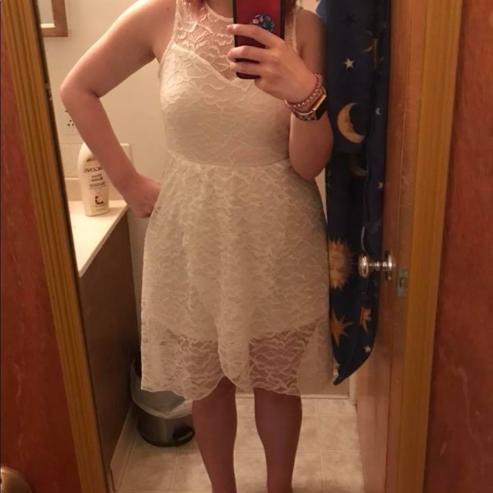 Lily’s Rose White Lace High Low Dress Size Small